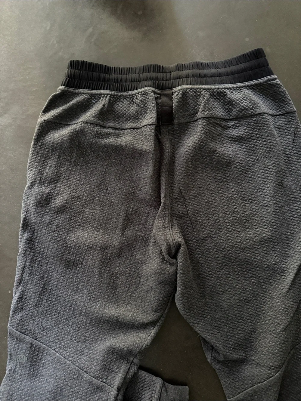 Lululemon - Textured Gray Jogger Sweatpants